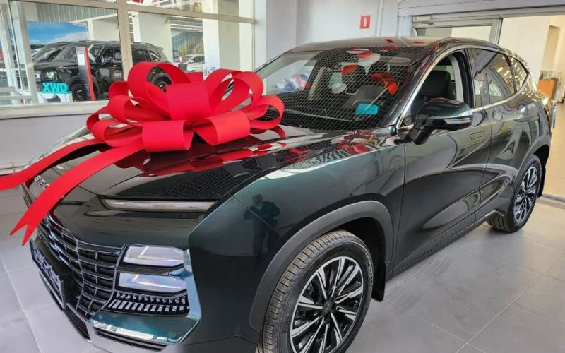 Hongqi HS5 стартує в продажу зі знижками на ринку Китаю