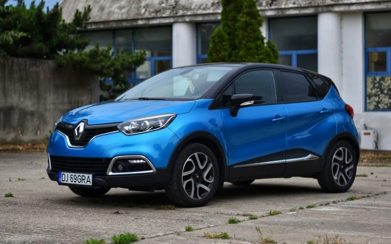 Renault оновлює дизайн: новий Rafale та Scenic на шляху до успіху