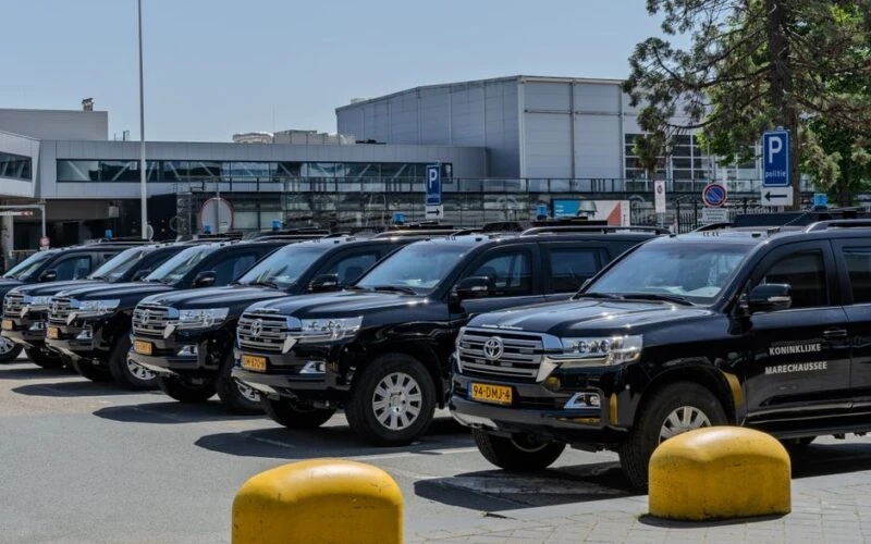Toyota посилює захист Land Cruiser 300 та Prado 250 в Австралії